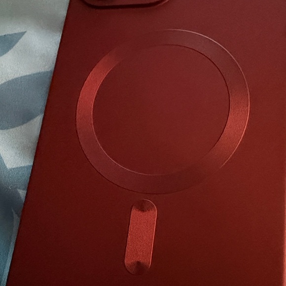 Magnetic Rose Phone Case - Picture 3 of 3